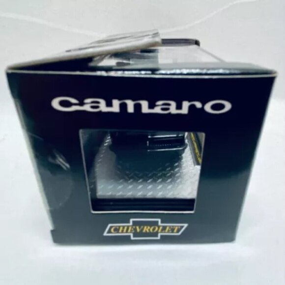 M2 Machines 1967 Chevrolet Camaro Z/28 RS Black 1:64 Die-cast Limited Model Car - Picture 3 of 13